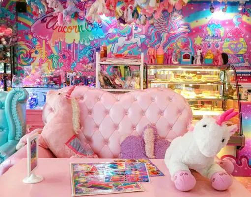 Interior de «Unicorn Cafe»