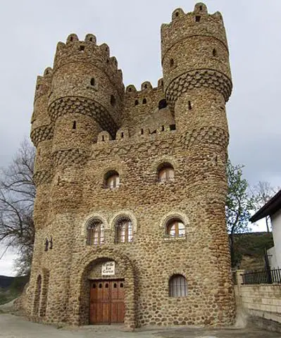 Castillo de Cebolleros, en Burgos (España)