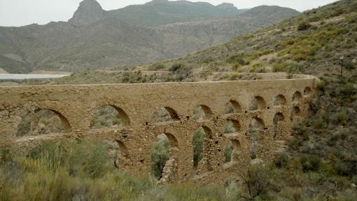 Acueducto de Carcauz, al norte de Vícar, una de las localizaciones incluidas en Filming Almería