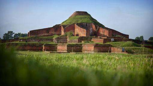 Ruinas del vihara búdico de Paharpur