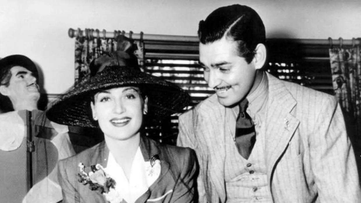 Clark Gable y Carole Lombard, en la celebración del primer aniversario de su matrimonio