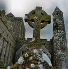 Cruz celta en un cementerio de Irlanda