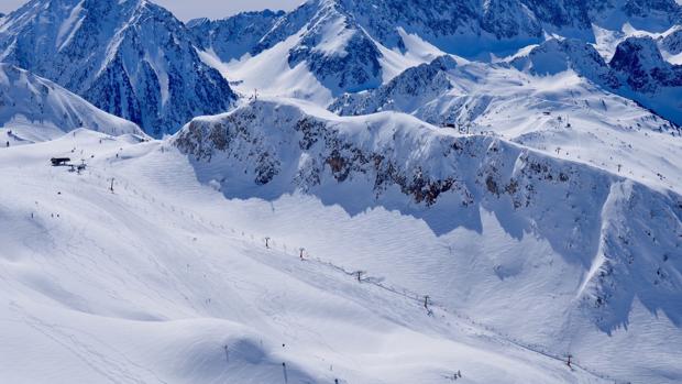 Más de mil km de pistas en un abril con mucha nieve