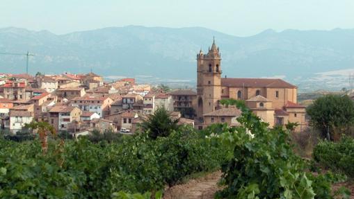 Panorámica de Elciego con la Iglesia de San Andrés