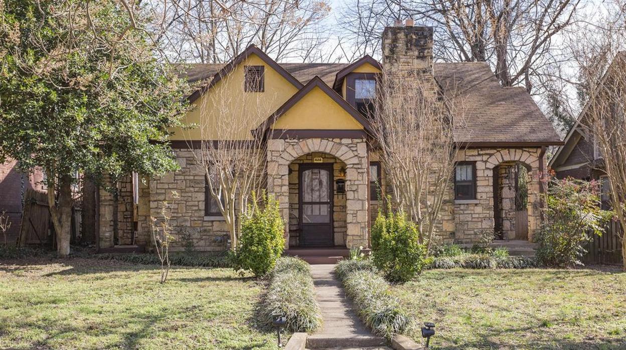 Fachada de la casa Upchurch que está dentro del Registro Nacional de Lugares Históricos