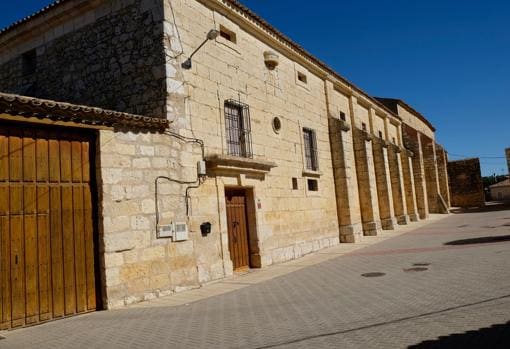 Edificio que ocupaba el convento de Santa María la Real de San Cebrián de Mazote