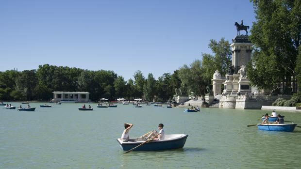 Cinco grandes parques para rodearte de naturaleza en plena ciudad