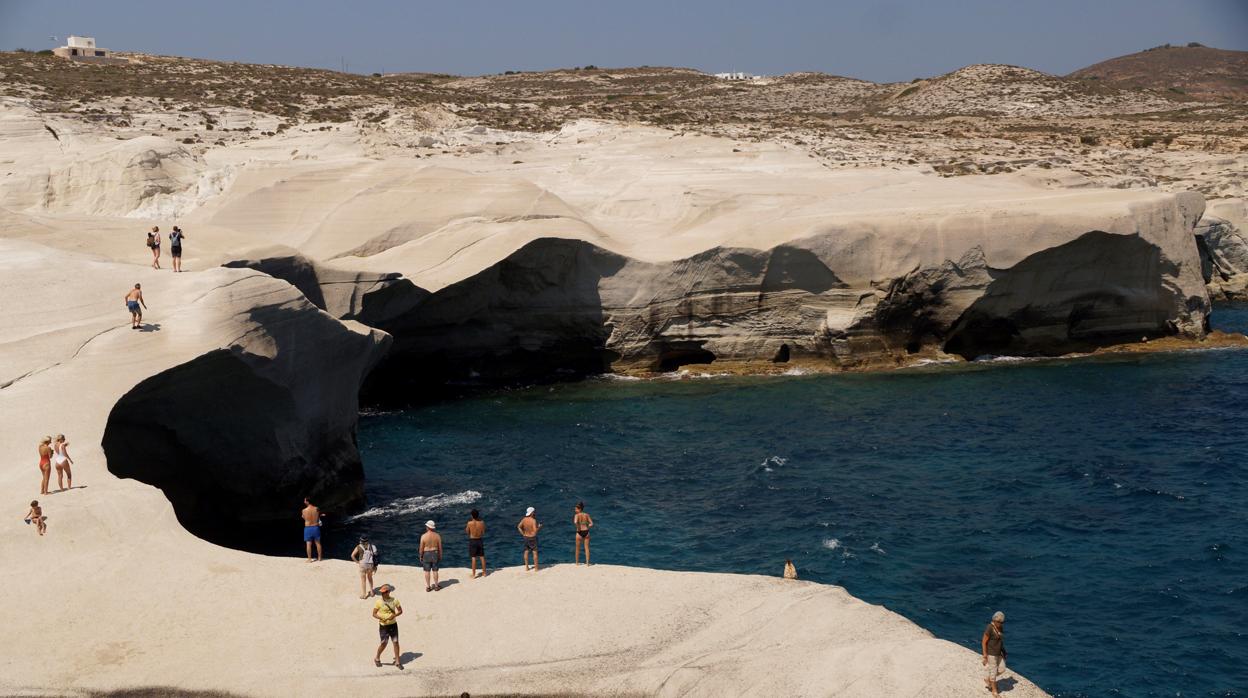 Acantilados blancos en Milos