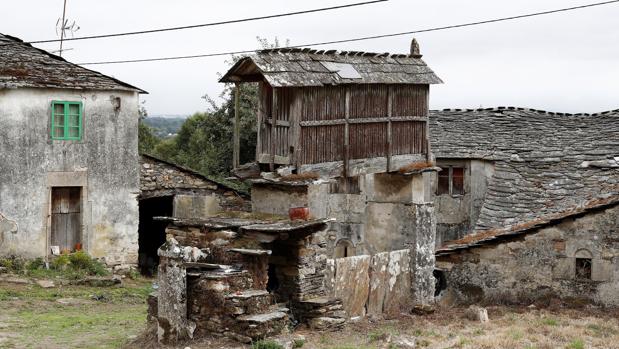 La aldea abandonada donde un grupo de jubilados ha encontrado el retiro perfecto