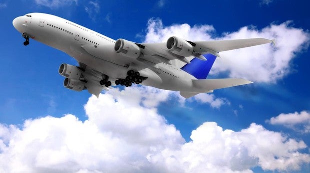 Los 50 aeropuertos europeos con más retrasos este verano (uno español)