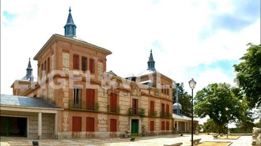 Cinco castillos privados en venta en España