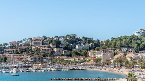 La playa y el puerto de Sóller