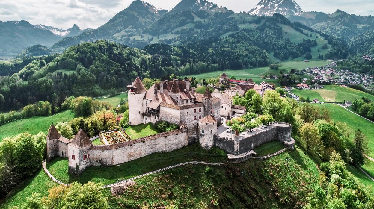 Vista de Gruyères, uno de los pueblos más bonitos de Suiza