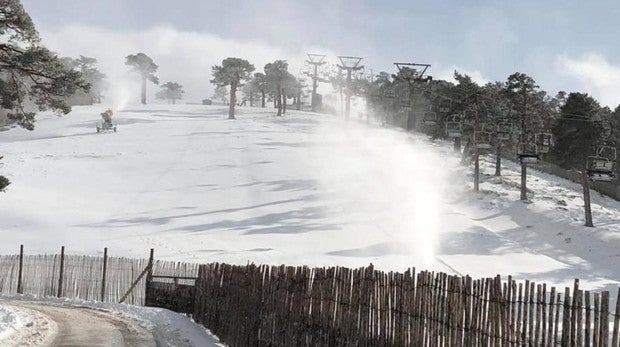 La estación de esquí Puerto de Navacerrada abrirá este viernes 22 de noviembre