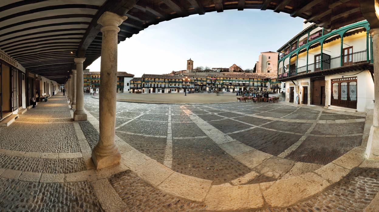 La Plaza de Chinchón es un símbolo de belleza e historia conocido en todo el mundo