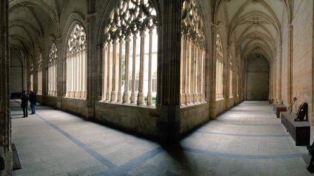 Así fue el traslado pionero, «piedra a piedra», del claustro de la catedral de Segovia