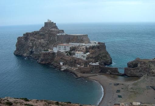 El Peñón de Vélez, la isla española que un terremoto unió a Marruecos