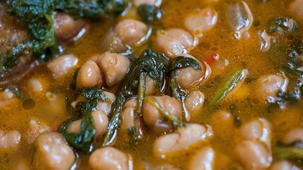 Cómo hacer potaje de vigilia y otras recetas con pescado para esta Semana Santa