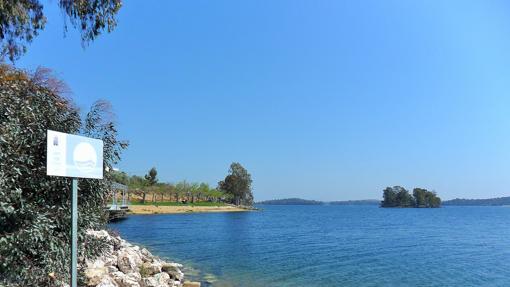 Lagos, lagunas y embalses de España para organizar unas vacaciones cercanas y baratas