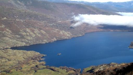 Lagos, lagunas y embalses de España para organizar unas vacaciones cercanas y baratas