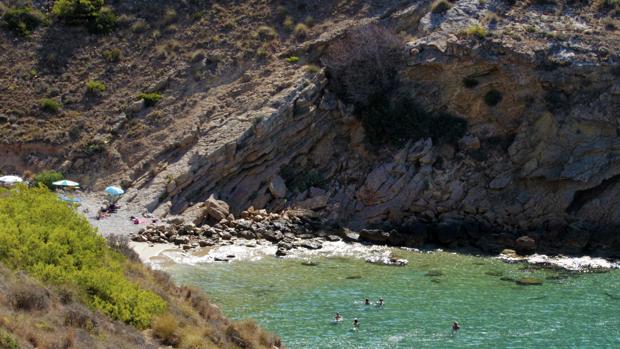 Algunas de las calas más bonitas para disfrutar del verano en España