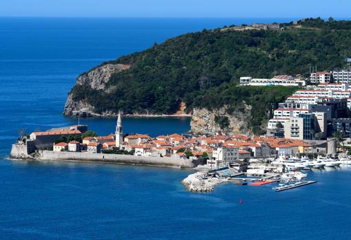 Vista de la ciudad de Budva