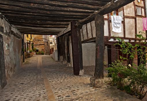 Un rincón del casco histórico de Poza de la Sal