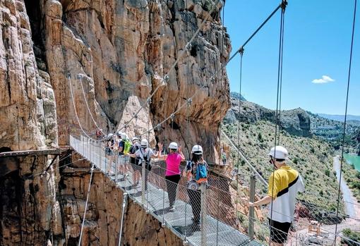 Las 15 experiencias al aire libre preferidas por los españoles