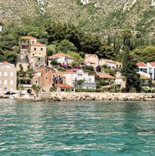 Vistas de la costa desde el ferry que hace el recorrido Dubrovnik - Cavtat