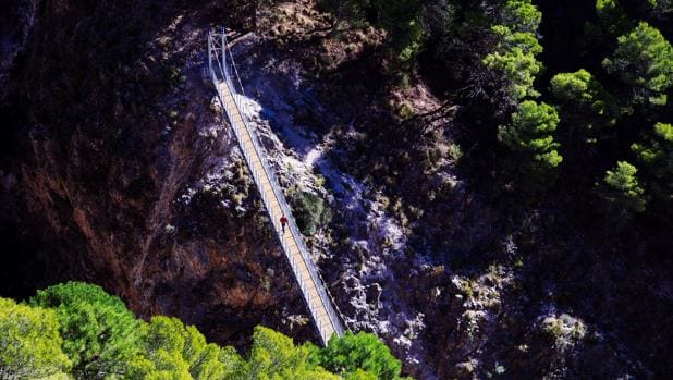 El Saltillo, el otro Caminito del Rey, uno de los mayores puentes colgantes de España