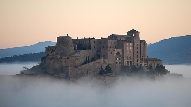 Castillos y palacios en España cargados de misterio donde las leyendas se mezclan con la realidad