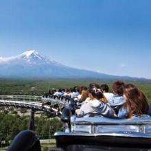 Así es el increíble mirador del monte Fuji en lo alto de una montaña rusa