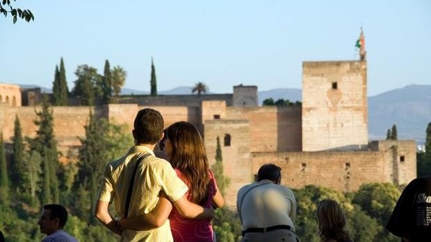 Diez planes al aire libre y gratis para celebrar el Día de los Enamorados