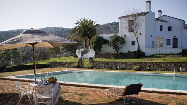 La casa-lagar del XVIII en la que Julio Llamazares vivió durante el confinamiento