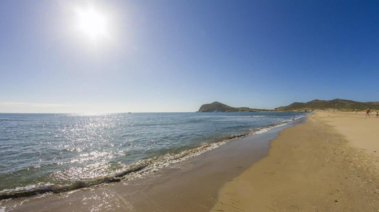 Playa de Los Genoveses en el Parque Natural Cabo de Gata-Níjar.