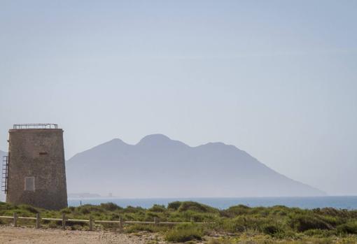 Las Salinas de Cabo de Gata cuenta con más de cinco kilómetros de longitud.