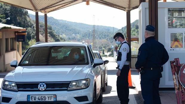 ¿Cuáles son las restricciones con la frontera con Francia?