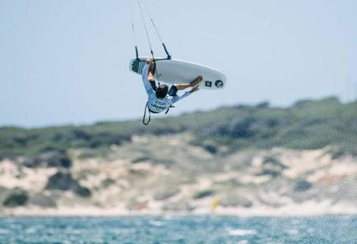 Salto en las aguas de Tarifa