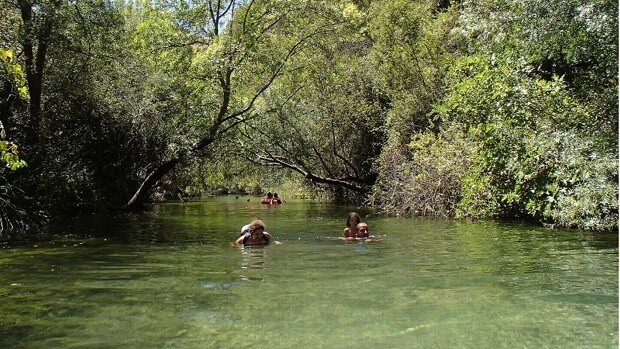 Ruta por las pozas y piscinas naturales más espectaculares de la provincia de Málaga