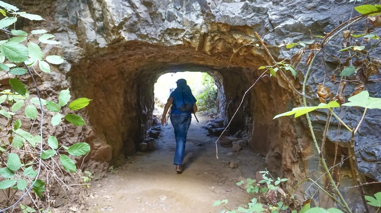 El Cerro del Hierro un laberinto geológico ente minas y galerías.