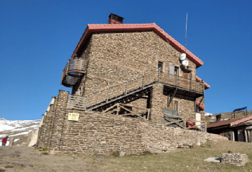 Sierra Nevada: ruta de refugios para montañeros y aficionados a la aventura