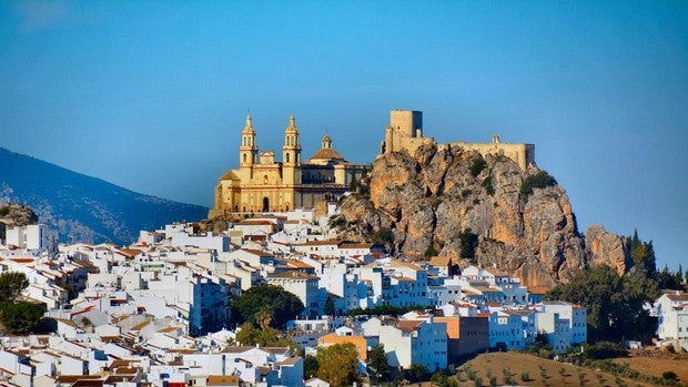 Un pueblo blanco y bonito de Cádiz para una escapada infalible
