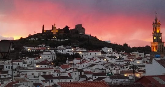 Panorámica de Constantina, municipio más poblado de la comarca.