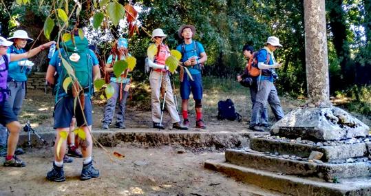 Cruceiro de Lameiro, erigido en un antiguo lugar de culto pagano y cementerio de peregrinos