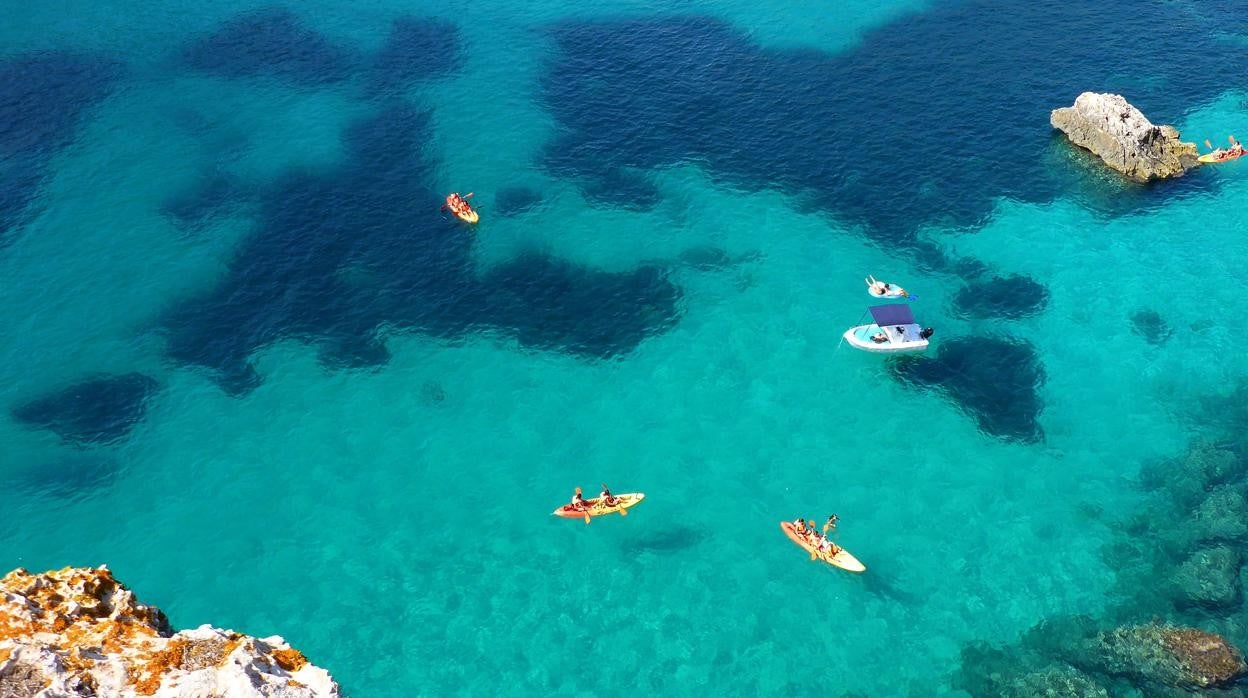 En la imagen Cala Trebalúger, Menorca